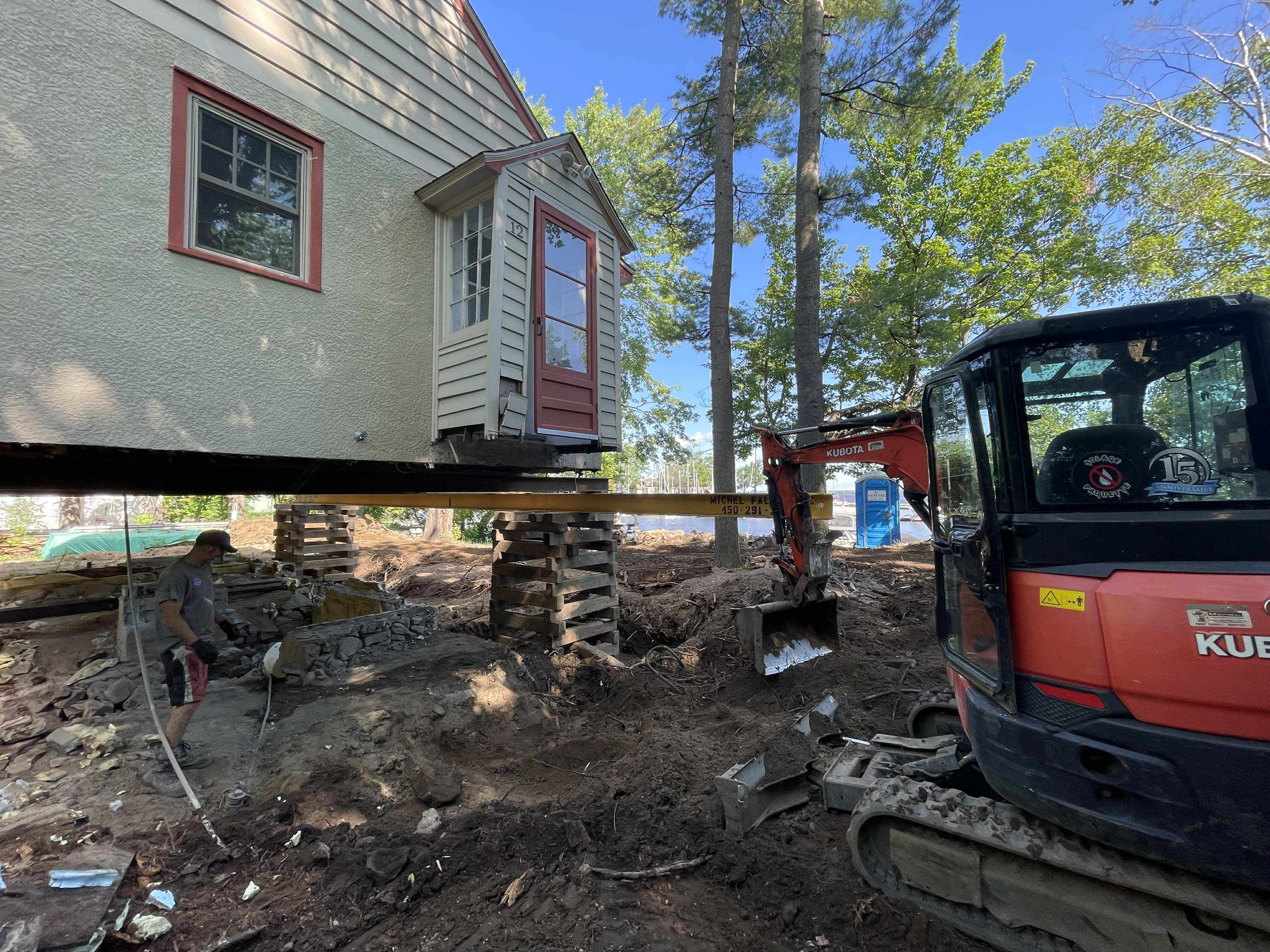 Mini-Excavation — Solage Paquette